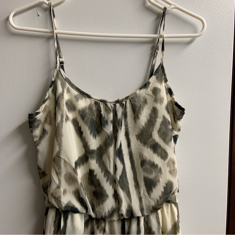 Summer dress with unique style